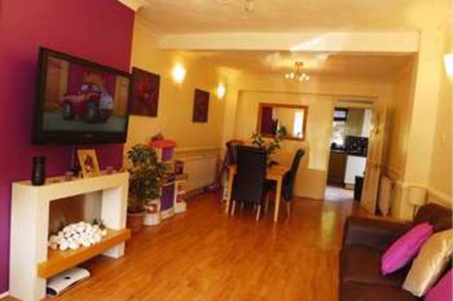  Image of 3 bedroom Terraced house for sale in Montrose Avenue Welling DA16 at Montrose Avenue  Welling, DA16 2QY