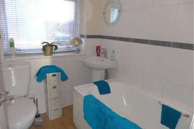  Image of 3 bedroom Terraced house for sale in Montrose Avenue Welling DA16 at Montrose Avenue  Welling, DA16 2QY