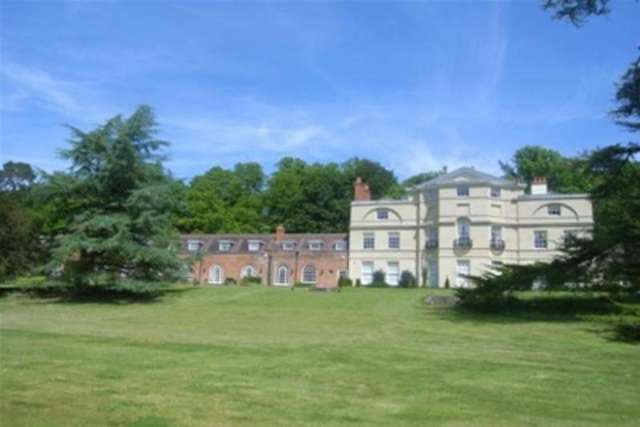  Image of 3 bedroom Detached house to rent in Moor Park House Way Farnham GU10 at Farnham, GU10 1FE