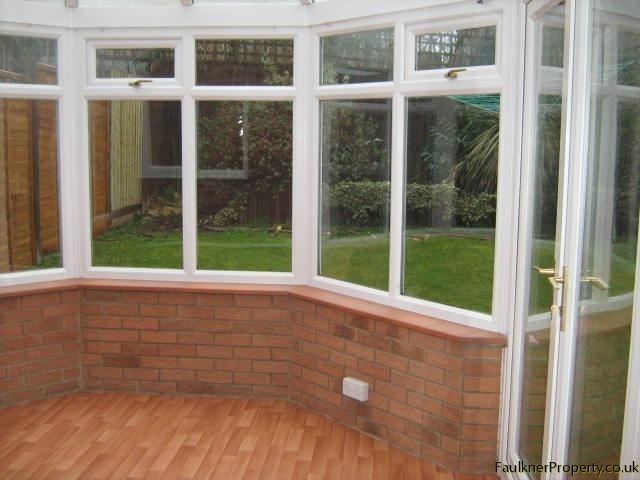  Image of 3 bedroom Terraced house to rent in West Street Buckingham MK18 at Buckingham, MK18 1HP