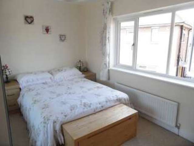  Image of 3 bedroom Terraced house for sale in Myrtle Grove Aveley South Ockendon RM15 at Myrtle Grove  Aveley, RM15 4JB