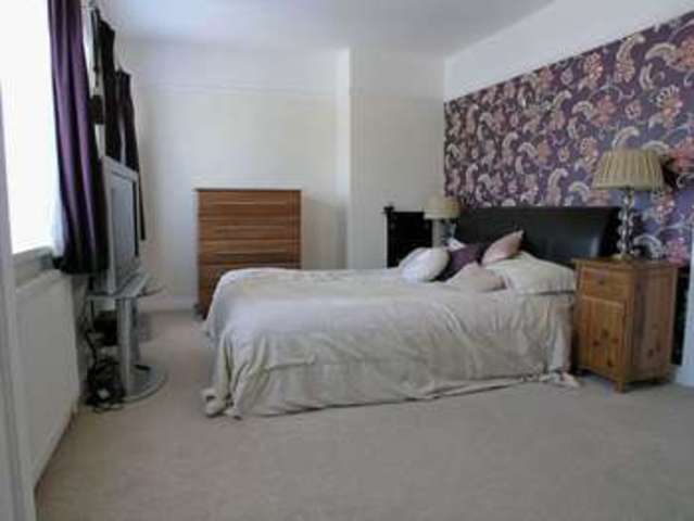  Image of 3 bedroom Semi-Detached house for sale in Napton Grove Quinton Birmingham B29 at Napton Grove  Bartley Green, B29 5RS