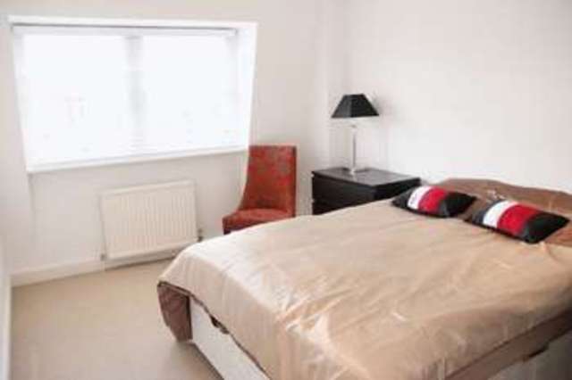  Image of 3 bedroom Flat to rent in Nassau Street London W1W at Nassau Street  London, W1W 7AQ