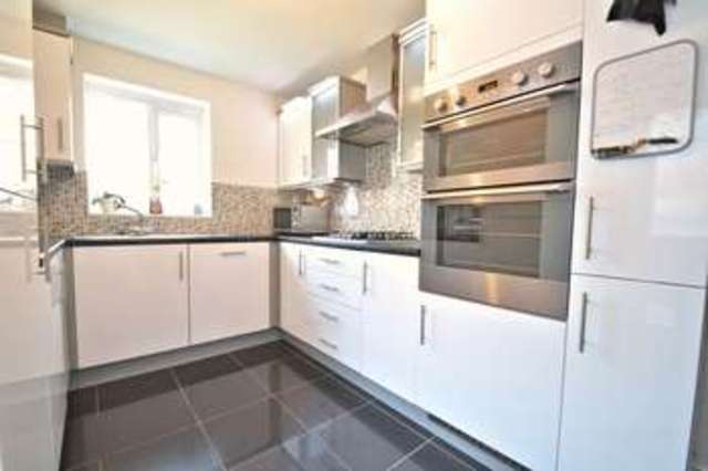  Image of 4 bedroom Detached house for sale in Nightingale Way Didcot OX11 at Nightingale Way  Didcot, OX11 6AF