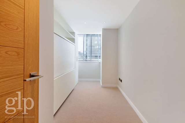  Image of 2 bedroom Flat for sale in Norfolk Crescent London W2 at Norfolk Crescent Paddington London, W2 2YS