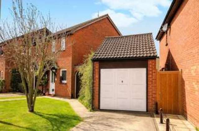  Image of 2 bedroom Terraced house for sale in Norris Close Abingdon OX14 at Norris Close  Abingdon, OX14 2RW