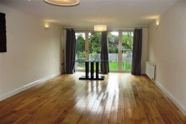  Image of 5 bedroom Semi-Detached house to rent in Warren Road London E4 at London, E4 6QR