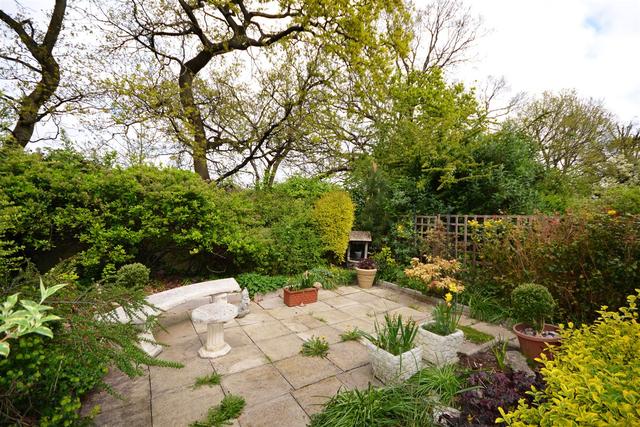  Image of 3 bedroom Property to rent in North View Road London N8 at Crouch End, N8 7LL