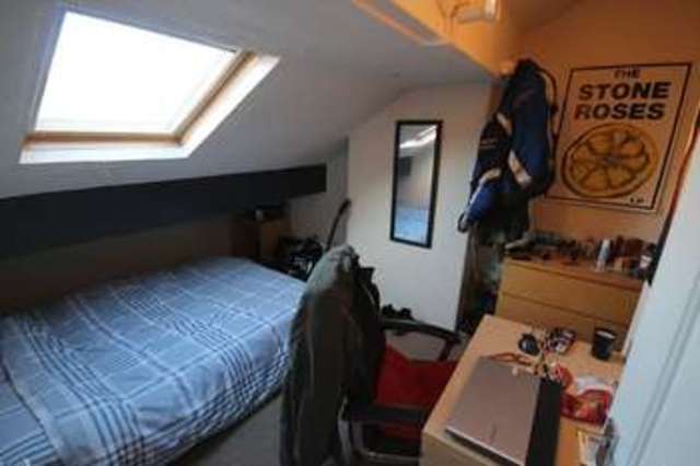  Image of 3 bedroom Terraced house to rent in Norwood Place Hyde Park Leeds LS6 at Norwood Place Hyde Park Leeds, LS6 1DY