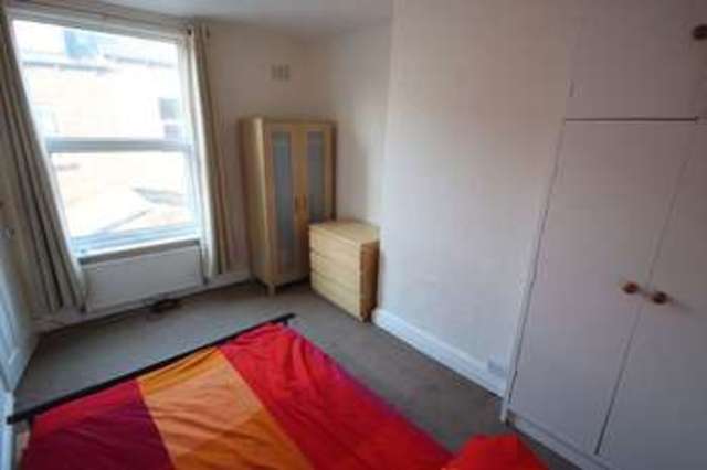  Image of 3 bedroom Terraced house to rent in Norwood Place Hyde Park Leeds LS6 at Norwood Place Hyde Park Leeds, LS6 1DY