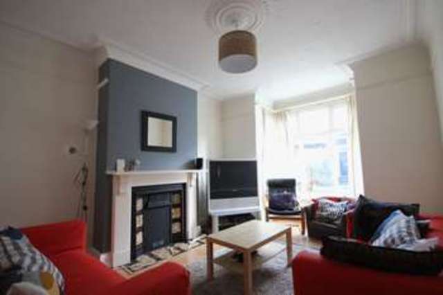  Image of 3 bedroom Terraced house to rent in Norwood Place Hyde Park Leeds LS6 at Norwood Place Hyde Park Leeds, LS6 1DY