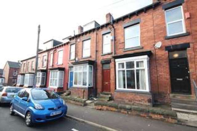  Image of 3 bedroom Terraced house to rent in Norwood Place Hyde Park Leeds LS6 at Norwood Place Hyde Park Leeds, LS6 1DY