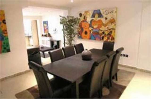  Image of 5 bedroom Town House to rent in Nottingham Place London W1U at LONDON, W1U 5ND