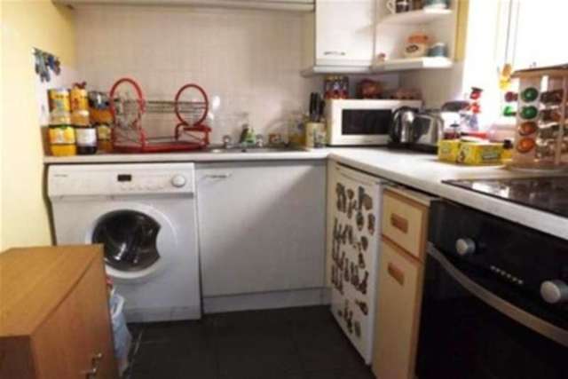  Image of 1 bedroom Flat to rent in Nursery Gardens Butt Haw Close Hoo Rochester ME3 at Rochester, ME3 9BN