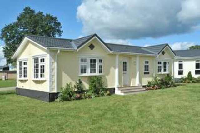  Image of 2 bedroom Property for sale in Oak Tree Park St. Leonards Ringwood BH24 at Oak Tree Park St. Leonards Ringwood, BH24 2RH