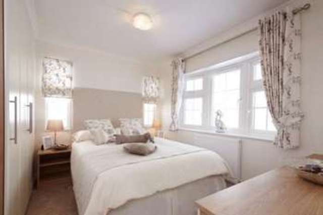  Image of 2 bedroom Property for sale in Oak Tree Park St. Leonards Ringwood BH24 at Oak Tree Park St. Leonards Ringwood, BH24 2RH