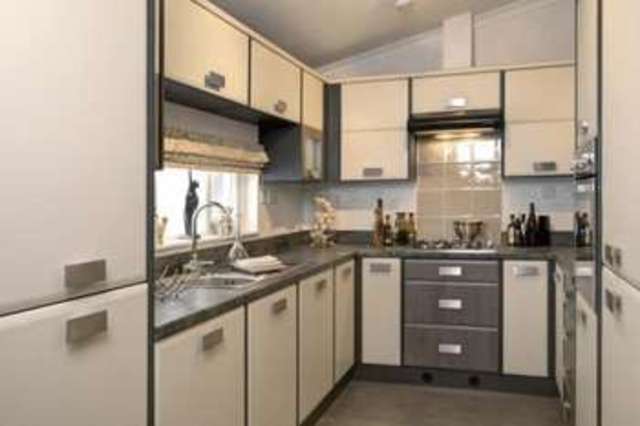  Image of 2 bedroom Property for sale in Oak Tree Park St. Leonards Ringwood BH24 at Oak Tree Park St. Leonards Ringwood, BH24 2RH