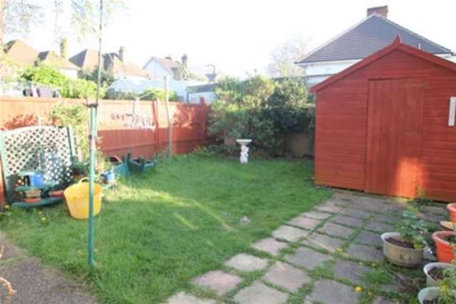  Image of 2 bedroom Flat to rent in Oakhill Road Sutton SM1 at Sutton, SM1 3AF