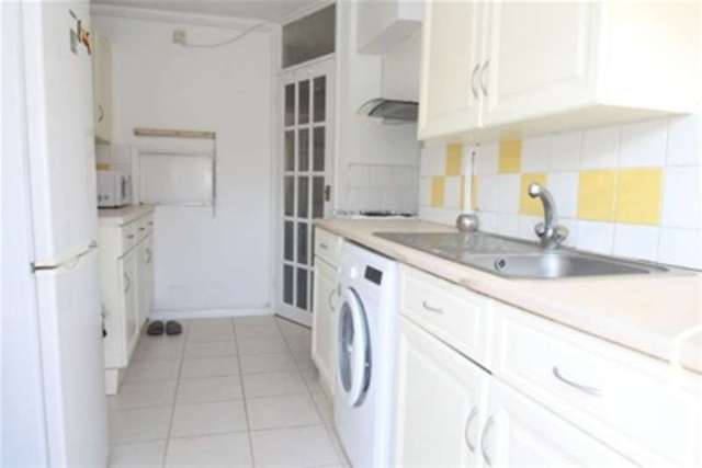  Image of 2 bedroom Flat to rent in Oakhill Road Sutton SM1 at Sutton, SM1 3AF
