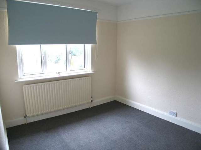  Image of 3 bedroom Terraced house to rent in Old Church Road St. Leonards-on-Sea TN38 at Old Church Road  HASTINGS, TN38 9HD