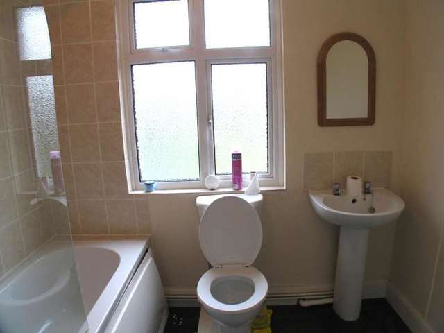  Image of 3 bedroom Terraced house to rent in Old Church Road St. Leonards-on-Sea TN38 at Old Church Road  HASTINGS, TN38 9HD