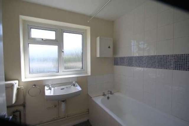  Image of 2 bedroom End of Terrace to rent in Old North Road Bassingbourn Royston SG8 at Bassingbourn Royston Hertfordshire, SG8 5JG