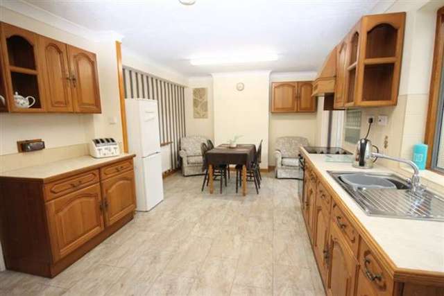  Image of 3 bedroom Semi-Detached house to rent in Oldbury Road Worcester WR2 at Oldbury Road St Johns Worcester, WR2 6JT