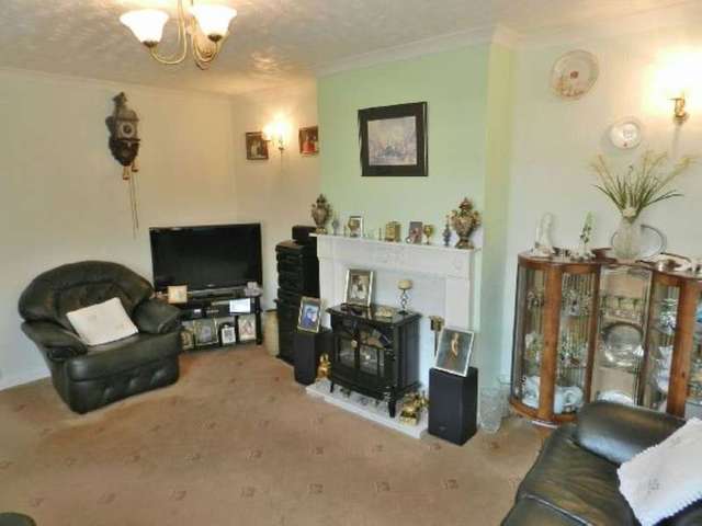  Image of 2 bedroom Detached house for sale in Owen Avenue Long Eaton Nottingham NG10 at Owen Avenue  Long Eaton, NG10 2FR