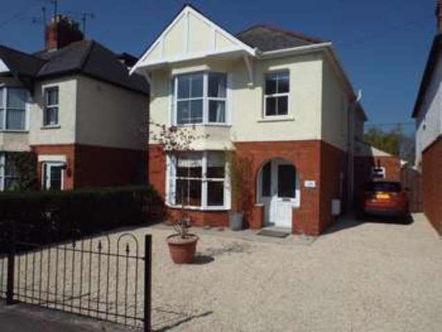  Image of 5 bedroom Detached house for sale in Oxford Road Calne SN11 at Oxford Road  Calne, SN11 8AQ