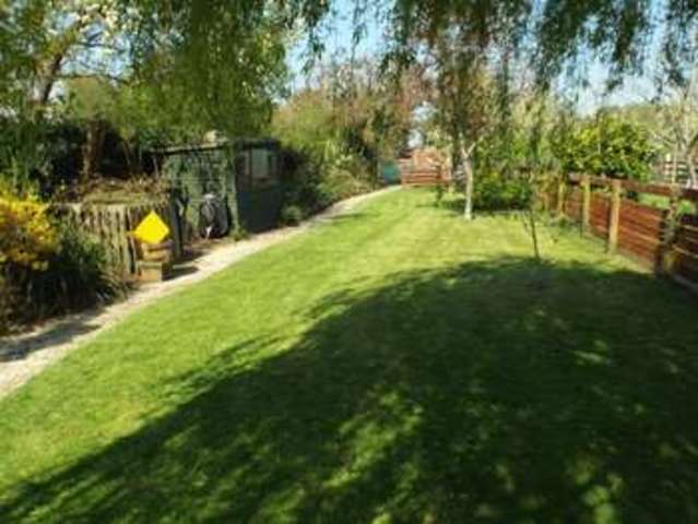  Image of 5 bedroom Detached house for sale in Oxford Road Calne SN11 at Oxford Road  Calne, SN11 8AQ