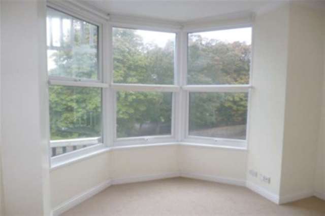  Image of 2 bedroom Flat to rent in Park Road Ramsgate CT11 at Ramsgate, CT11 9TL