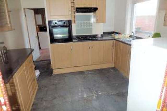  Image of 4 bedroom Terraced house for sale in Parkhills Road Bury BL9 at Parkhills Road  Bury, BL9 9AS