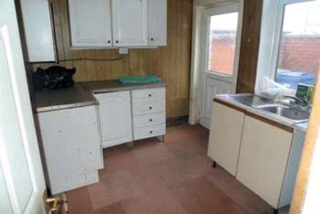  Image of 4 bedroom Terraced house for sale in Parkhills Road Bury BL9 at Parkhills Road  Bury, BL9 9AS