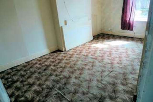  Image of 4 bedroom Terraced house for sale in Parkhills Road Bury BL9 at Parkhills Road  Bury, BL9 9AS