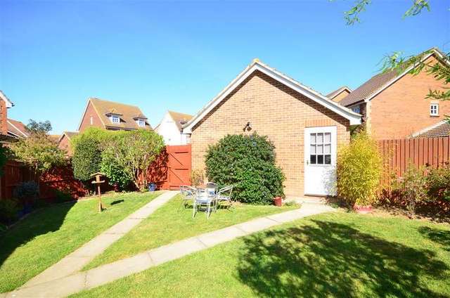  Image of 4 bedroom Detached house for sale in Penny Cress Road Minster on Sea Sheerness ME12 at Minster On Sea Sheerness Sheerness, ME12 3AW