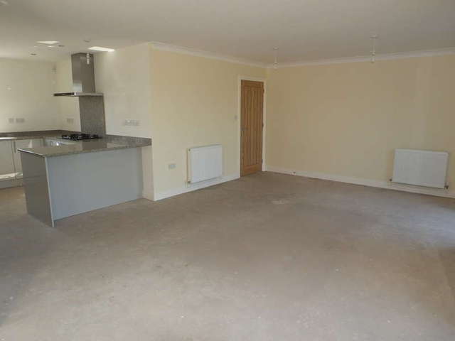  Image of 4 bedroom Detached house for sale in Pickmere Lane Wincham Northwich CW9 at Wincham Northwich Lostock Gralam, CW9 6EB