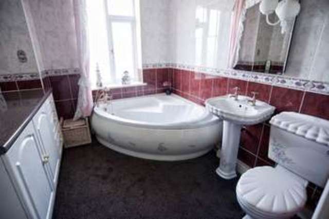  Image of 3 bedroom Property for sale in Pincheon Green Lane Sykehouse Goole DN14 at Pincheon Green Lane Sykehouse Goole, DN14 9AQ