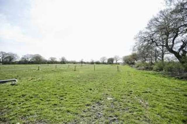  Image of 3 bedroom Property for sale in Pincheon Green Lane Sykehouse Goole DN14 at Pincheon Green Lane Sykehouse Goole, DN14 9AQ