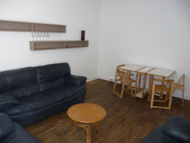  Image of 1 bedroom Flat to rent in Pirrie Street Edinburgh EH6 at Leith Walk Edinburgh Edinburgh, EH6 5HY