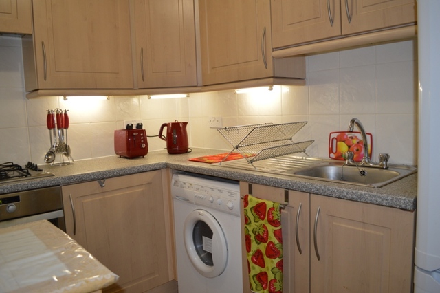  Image of 2 bedroom Flat to rent in Poplar Lane Edinburgh EH6 at Leith Edinburgh Edinburgh, EH6 7HD