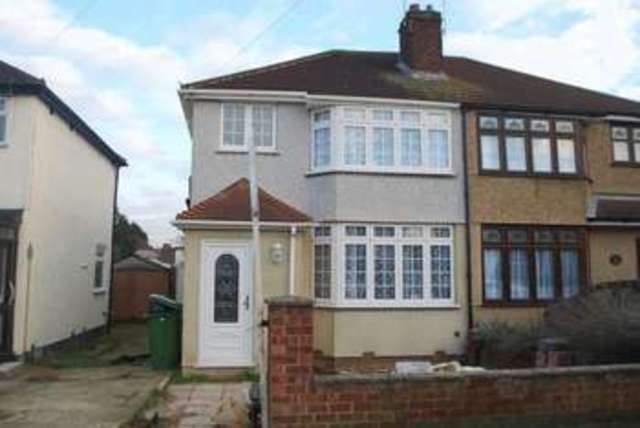  Image of 1 bedroom Semi-Detached house to rent in Porthkerry Avenue Welling DA16 at Porthkerry Avenue  Welling, DA16 2DS