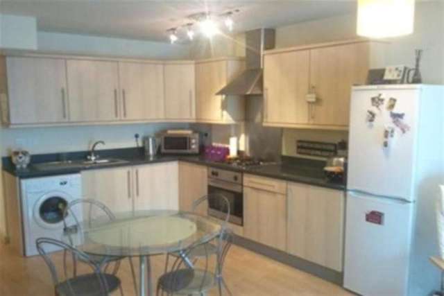  Image of 2 bedroom Flat to rent in Raleigh Street Nottingham NG7 at Nottingham, NG7 4HR