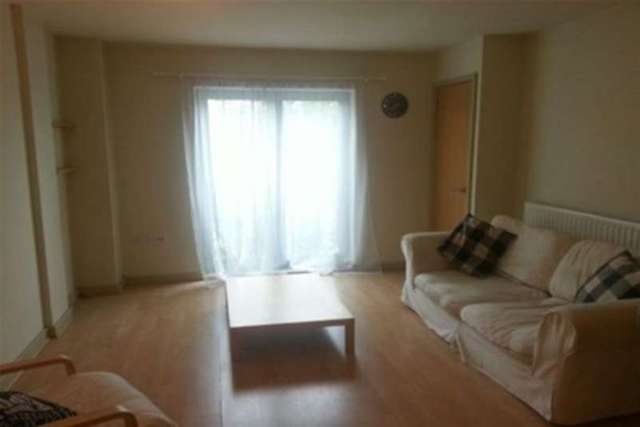  Image of 2 bedroom Flat to rent in Raleigh Street Nottingham NG7 at Nottingham, NG7 4HR