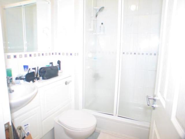  Image of 3 bedroom Flat to rent in Powderhall Rigg Edinburgh EH7 at Broughton Edinburgh Edinburgh, EH7 4GG