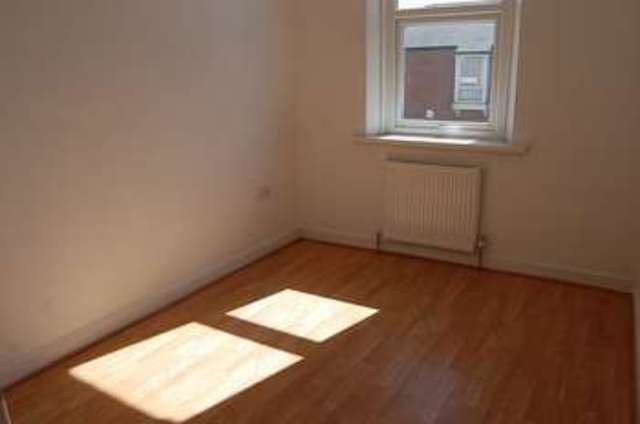  Image of 3 bedroom Flat for sale in Bewicke Road Willington Quay Wallsend NE28 at Bewicke Road  Wallsend, NE28 6NJ