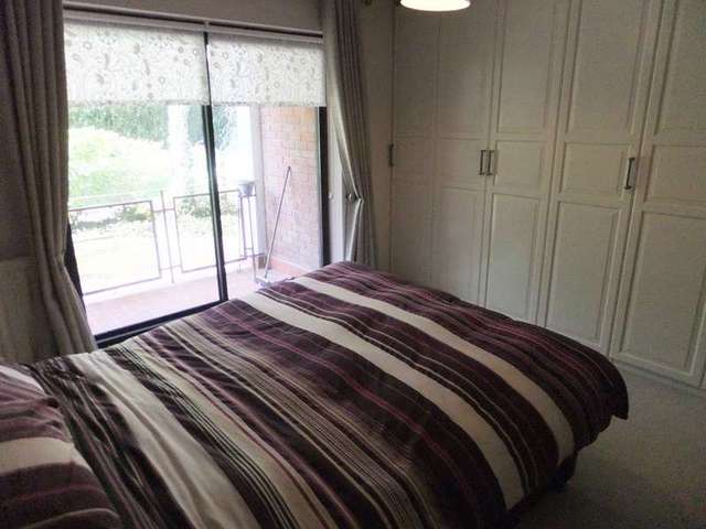  Image of 2 bedroom Apartment for sale in Alderwood Place Princes Way Solihull B91 at Princes Way  Solihull, B91 3HX