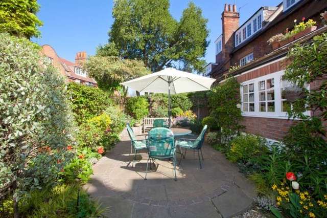  Image of 6 bedroom Semi-Detached house for sale in Queen Annes Grove London W4 at Bedford Park  Chiswick, W4 1HW