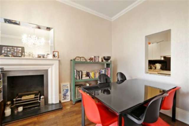  Image of 2 bedroom Flat to rent in Queens Gardens London W2 at London, W2 3AF