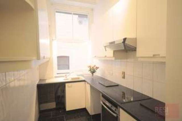  Image of 2 bedroom Flat to rent in Queen's Gate London SW7 at Queens Gate  London, SW7 5HE