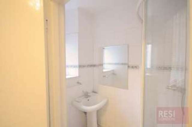  Image of 2 bedroom Flat to rent in Queen's Gate London SW7 at Queens Gate  London, SW7 5HE